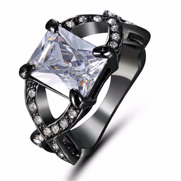 (SOLD) 18K Black Gold Filled Women's Ring - Picture 2 of 2